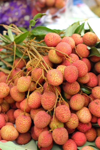 Ripe lychee in the market — Stock Photo, Image