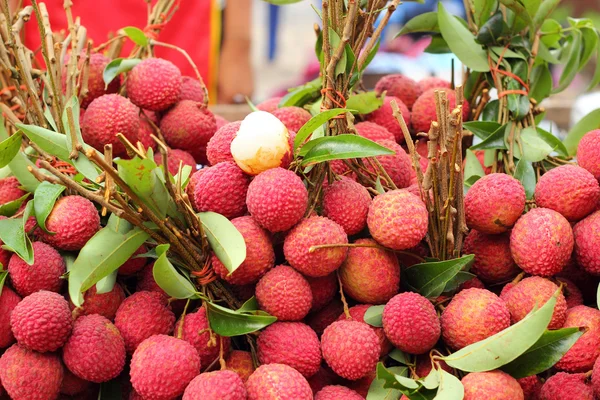Ripe lychee in the market — Stock Photo, Image