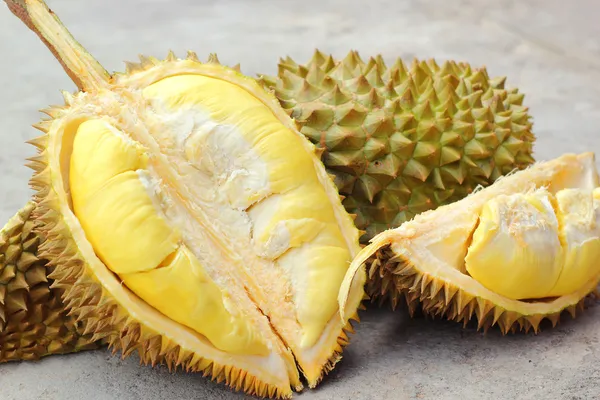 Durian buah matang untuk dimakan — Stok Foto