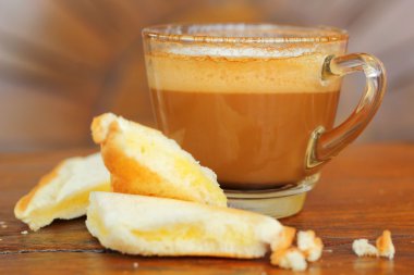 ekmek ve lezzetli kahve. 