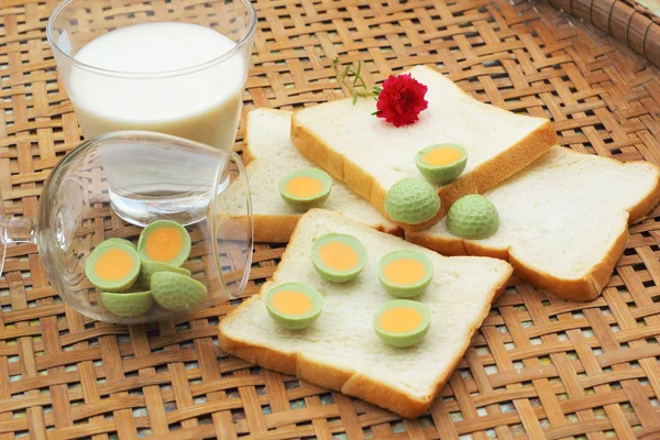 Fresh milk and bread plate with chocolate green. — Stock Photo, Image
