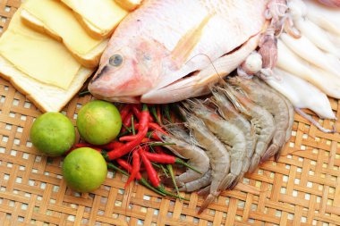 taze balık, kalamar, karides, çizgili domuz, sosis pişirme için-.