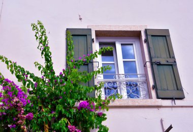 Limon Konsolosu Garda İtalya 'nın tarihi merkezi.