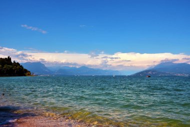 Sirmione İtalya 'daki Garda Gölü