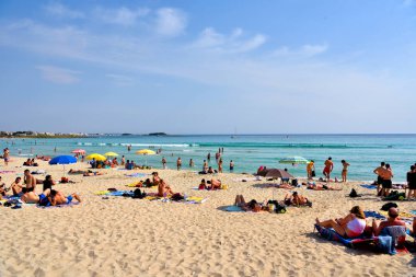 Banyolu Torre Chianca plajı - 29 Nisan 2018 Porto Cesareo İtalya