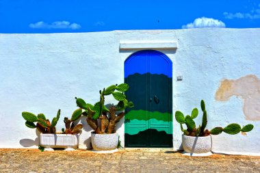İtalya 'nın Puglia, Ostuni köyündeki tipik evler