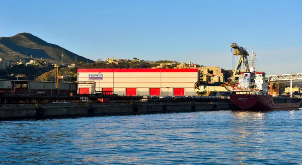 港でのマキシタービンの着火のためのアンサルド エネルギア キー13 2020ジェノヴァイタリア — ストック写真