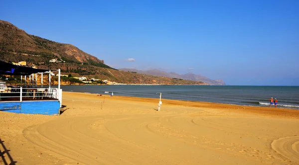 Длинный Песчаный Пляж Итальянском Кафамаре Дель Голли — стоковое фото