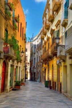 Sicilya 'daki eski Trapani kasabasında eski evler