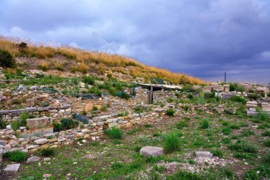 Segesta 'daki eski Yunan tapınağı, Trapani Sicilya, İtalya