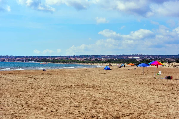 Baigneurs Longue Plage Sable Sampieri Ragusa Italie — Photo