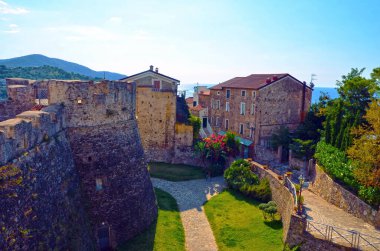 Agropoli İtalya 'nın tarihi merkezine bir göz atalım.