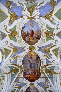 St. Bartholomew Kilisesi 'nin içinde, neoklasik barok tarzında havari 20 Eylül 2018 Scicli İtalya