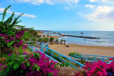 Sahilde gün batımı Scoglitti Sicilya İtalya