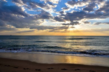 Cava Randello Entegrasyon Doğa Rezervinde gün batımı, Scoglitti, Sicilya, İtalya