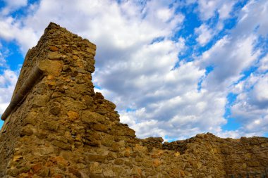 Torre di mezzo (yıkılmış kule) Ragusa Sicilya İtalya