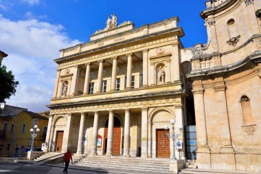 Vittoria Colonna belediye tiyatrosu neoklasisizmin mücevheri olarak tanımlanır 25 Eylül 2018 Vittoria Ragusa İtalya