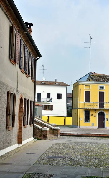 Malé Italské Městečko Comacchio Známé Také Jako Malé Benátky Region — Stock fotografie