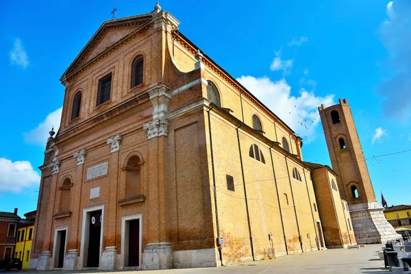 カシアーノ コマッチョ大聖堂イタリア — ストック写真