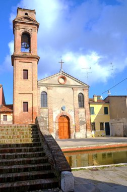 Comacchio İtalya 'daki Carmine Kilisesi manzarası
