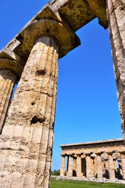 Bazilika (Hera Tapınağı olarak da bilinir) Paestum, İtalya