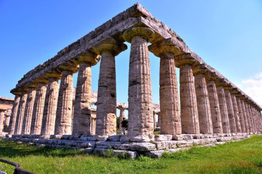 Bazilika (Hera Tapınağı olarak da bilinir) Paestum, İtalya