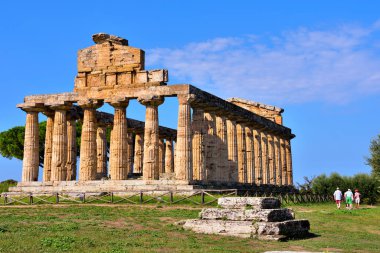 Athena Tapınağı (MÖ 500), İtalya 'nın Capaccio Paestum şehrinde bulunan bir Yunan tapınağıdır.
