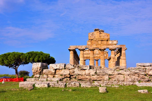 雅典娜神庙 Temple Athena或Temple Ceres 公元前500年左右 是一座希腊神庙 位于意大利卡帕西奥帕斯特姆 — 图库照片