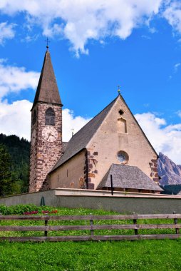 Santa Maddalena Kilisesi, Val di Funes Güney Tyrol İtalya