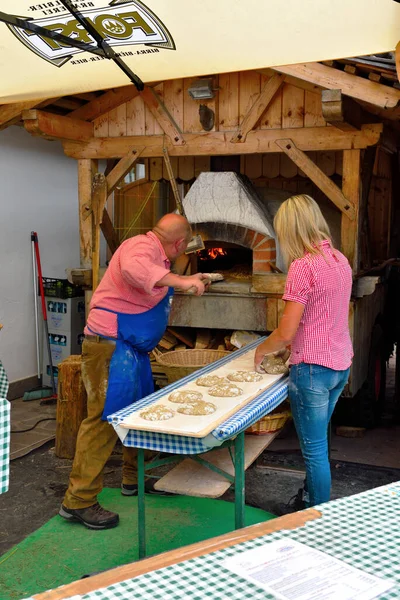 Villnosser Dorffest Feast Village Bread Oven 2018 Peter Val Funes — 스톡 사진
