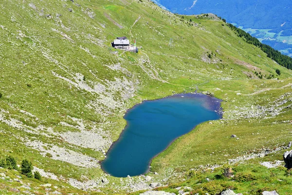 Rodella Lake Velturno 2196 Metros Alto Adige Italia —  Fotos de Stock