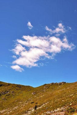 Rodella Gölü yolu üzerindeki panorama, Velturno, 2196 metre alto adial İtalya
