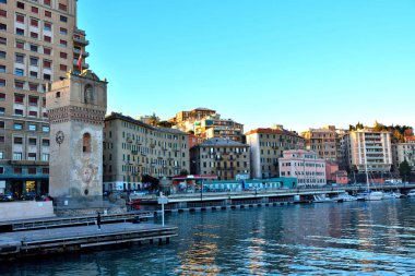 Liman bölgesi ve Savona Liguria İtalya 'nın merkezi