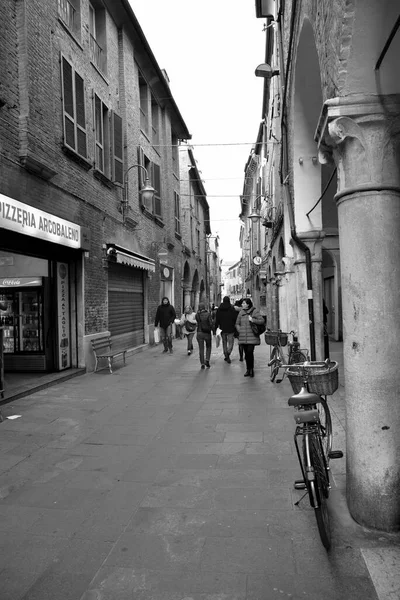 Turisták Járókelők Romagna Város Történelmi Központjában February 2018 Ferrara Italy — Stock Fotó