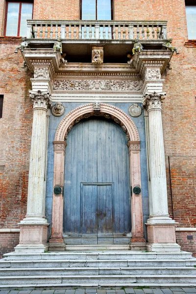 Portaal Paleis Welvarende Heiligdommen Ferrara Italië — Stockfoto