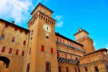 Emilia Romagna, İtalya, Ferrara 'daki Estense şatosundan bir bakış.