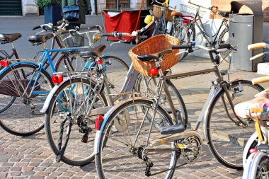 Ferrara İtalya 'da bisikletler