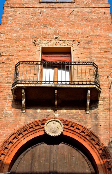 Palazzo Diotisalfneroni Palazzo Bonacossi 1469 Ferrara Италия — стоковое фото