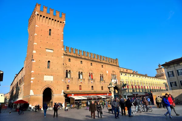 Belediye sarayı, 16. yüzyıla kadar doğu kanalı ikametgahı - 10 Şubat 2018 Ferrara İtalya