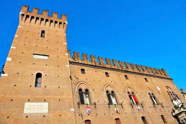 Ferrara İtalya Belediye Sarayı