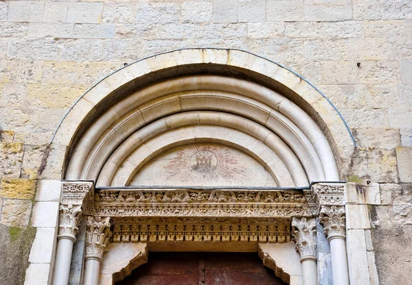 Santa Maria di Castello Kilisesi, Cenova İtalya