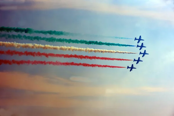 Frecce Tricolori Maneuvers Aerobatic Team Returns Fly Sky Ligurian Capital — Foto Stock