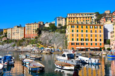 Küçük Camogli limanı ve 28 Şubat 2022 Ceneviz İtalya