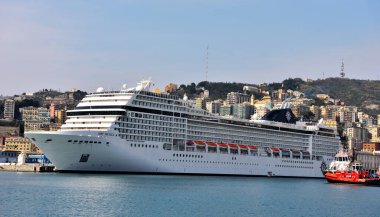 21 Mart 2022 Cenova İtalya feribot terminalindeki MSC Musica yolcu gemisi.