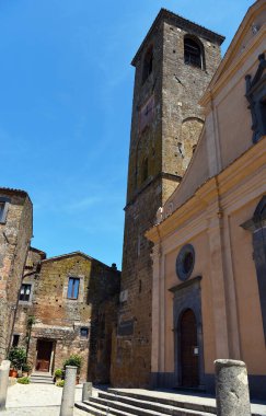 Civita di Bagnoregio Viterbo İtalya 'ya bir göz atalım.