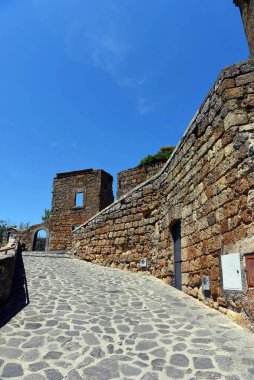 Civita di Bagnoregio Viterbo İtalya 'ya bir göz atalım.