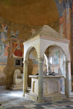 Roma tarzında 11. yüzyıl San Pietro Kilisesi 22 Mayıs 2022 Tuscania İtalya