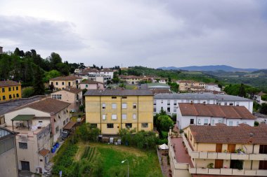 foreshortening in Peccioli tuscany Italy