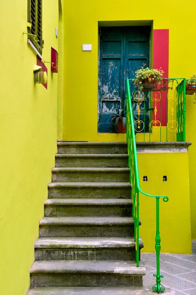 Village Colorful Houses Ghizzano Tuscany Italy — Fotografia de Stock