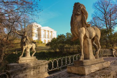 Erboğa Köprüsü ve sarayda pavlovsk